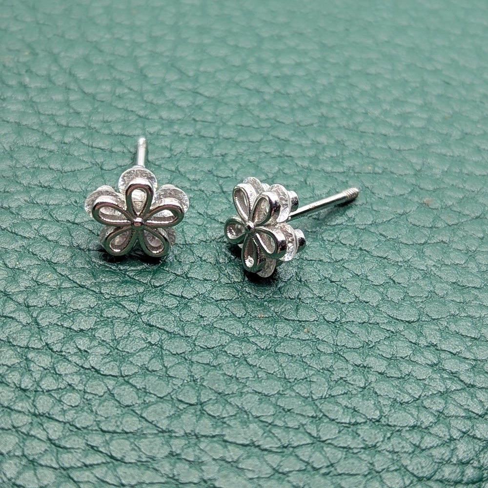 Silver Flower Stud Earrings